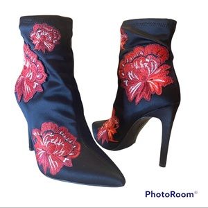 JESSICA SIMPSON PELANNA POINTED TOE ANKLE BOOT